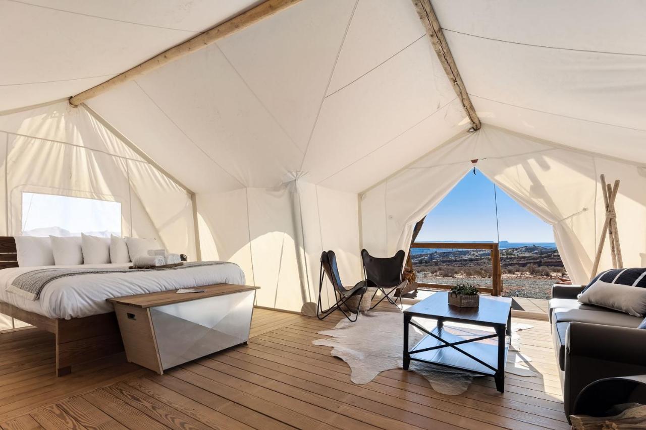 Under Canvas Lake Powell-Grand Staircase Big Water Exterior photo